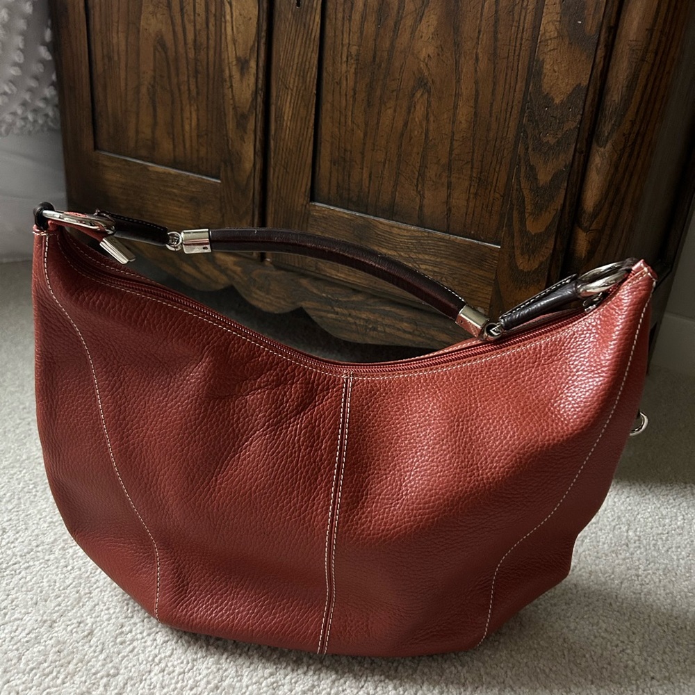 Puntotres Pebbled Rusty Red Leather Shoulder Hobo Bag